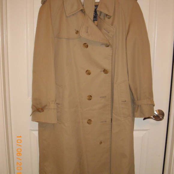 Burberry Classic Trench Coat 48